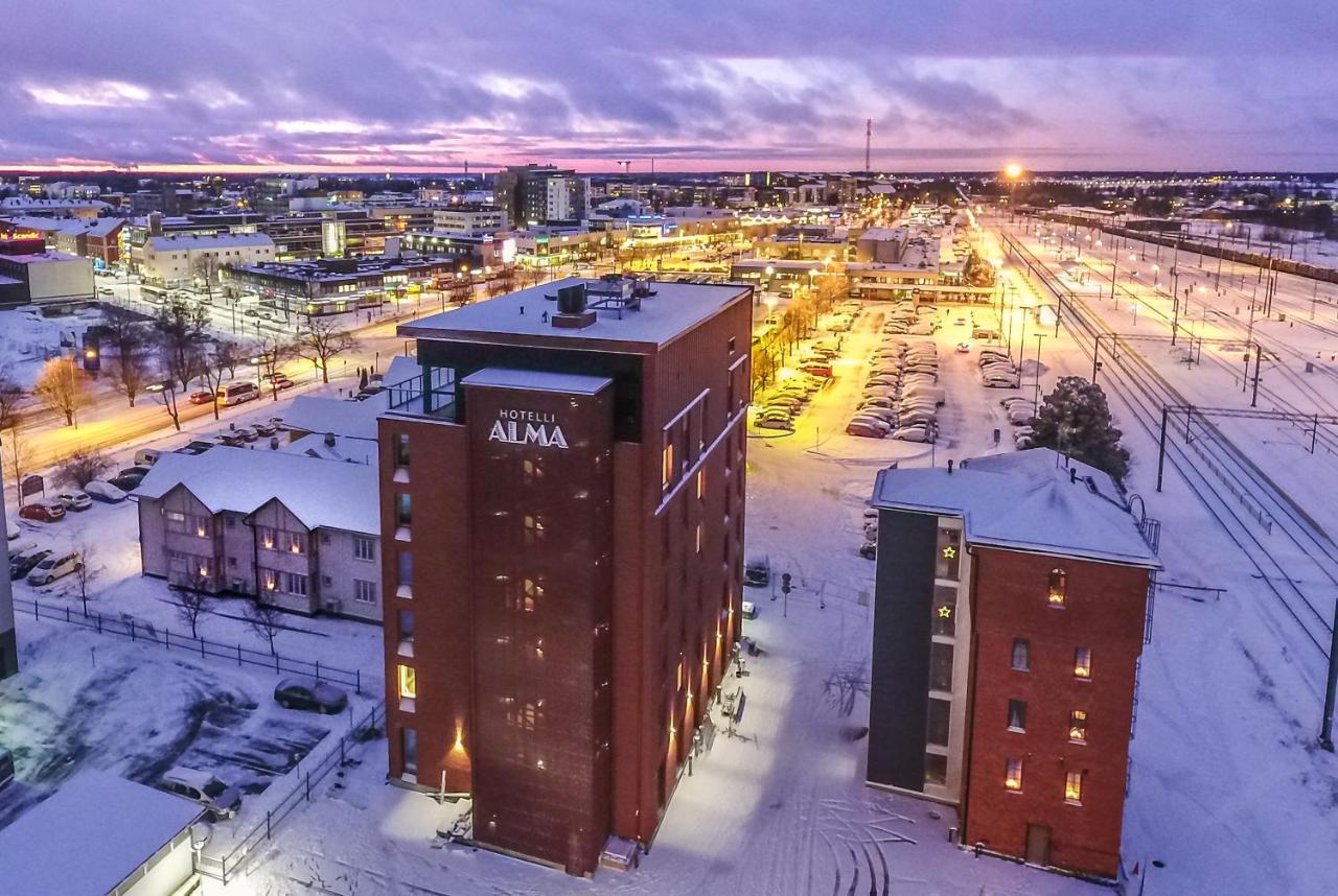 Hotelli-Ravintola Alma Сейняйоки Экстерьер фото