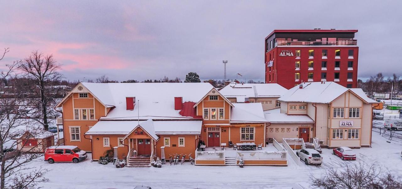 Hotelli-Ravintola Alma Сейняйоки Экстерьер фото
